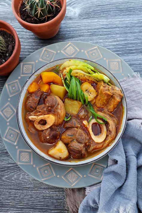 Lauya de Palanyag - Ang Sarap Beef Lauya Recipe, Lauya Recipe Filipino Food, Lauya Recipe, Filipino Soup, Cooking Bananas, Pinoy Foods, Pork Soup, Tender Meat, Dish Warmer