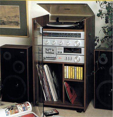 Very similar to the one that use to be in everyone's living room back in the day of good fun Childhood Memories 70s, Stereo System, Easy Listening, Record Players, Music Centers, Oldies But Goodies, I Remember When, The Old Days, The Good Old Days