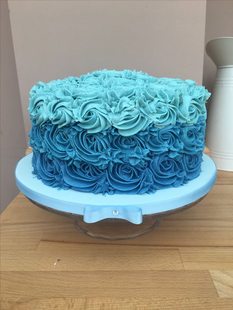 Ombré buttercream swirl cake Buttercream Swirl Cake, Swirl Cake, Butter Cream, Swirl, Cake