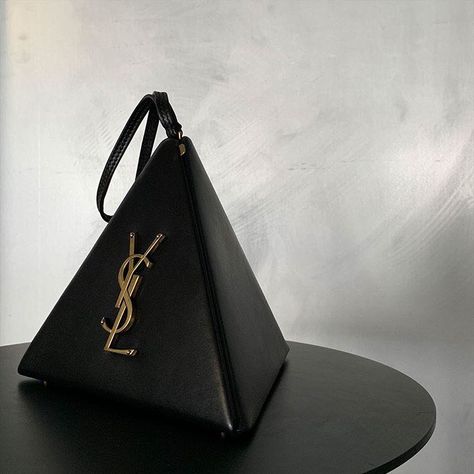 Fancy Bags, Luxury Purses, Box Clutch, Pretty Bags, Cute Bags, Black Bag, Black Aesthetic, A Black, Mini Bag