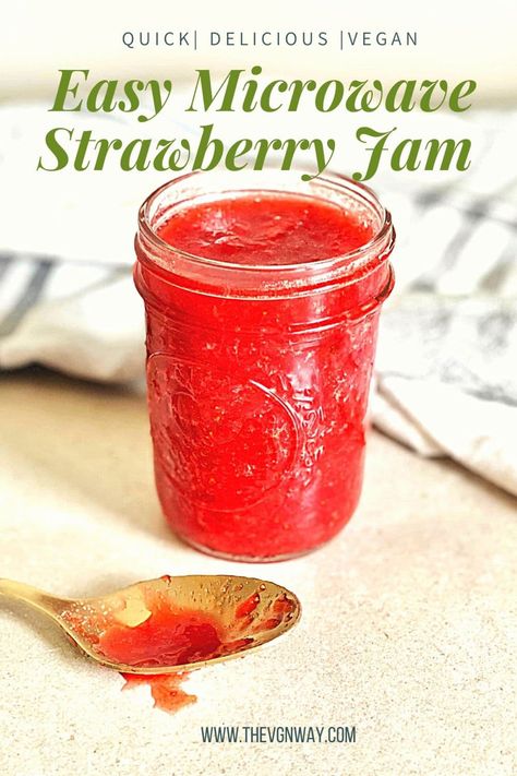 This homemade refrigerator jam uses strawberries, sugar, a little pectin and lemon juice and will take you less than 10 minutes to make in the microwave Jam Uses, Refrigerator Jam, Vegan Breakfast Options, Low Sugar Jam, Quinoa Breakfast Bowl, Vegan French Toast, Eat Me Drink Me, Strawberry Jam Recipe, Gluten Free Biscuits