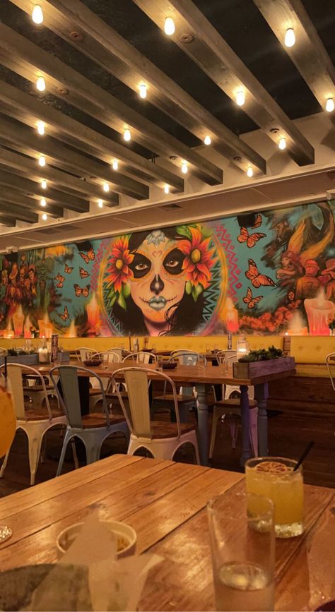 Mexican Restaurant Furniture, Cute Mexican Restaurant Decor, Mexican Restaurant Bathroom Ideas, Food Mexican Aesthetic, Trendy Mexican Restaurant, Mexican Bar Aesthetic, Taco Restaurant Aesthetic, Aesthetic Mexican Restaurant, Mexican Murals Restaurant