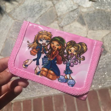 Bratz Merch, Y2k Food, Bratz Core, Bratz Movie, Childhood Aesthetic, 00s Nostalgia, Childhood Memories 2000, 2000s Nostalgia, Cute Wallets