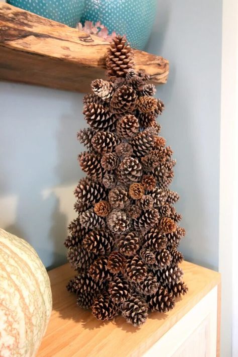 Pine Cone Christmas Tree on Shelf. Pinecone Trees Christmas, Pine Cone Trees Diy, Decorating With Pine Cones, Decorating With Pine, Pinecone Ideas, Pinecone Christmas Tree, Pinecone Tree, Pinecone Decor, Holiday Place Cards