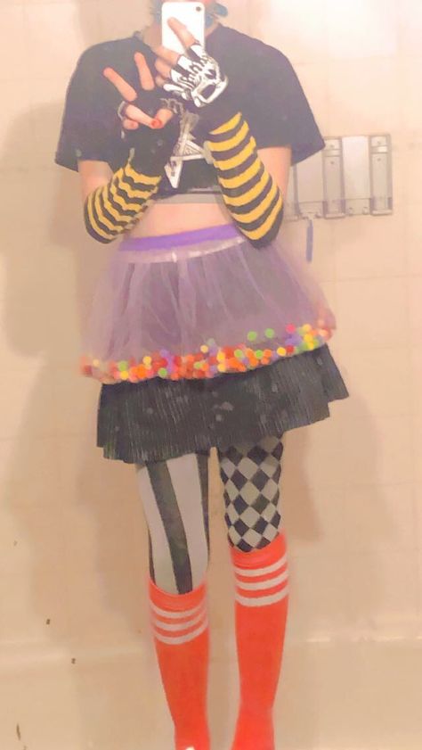 This is the outift i wouldve worn to school today if i didnt have a horrible migraine this morning Worst Outfits Ever, Terrible Outfits, Horrible Outfits, Ugly Outfits, Migraine, Alternative Fashion, This Morning, Harajuku, Love This