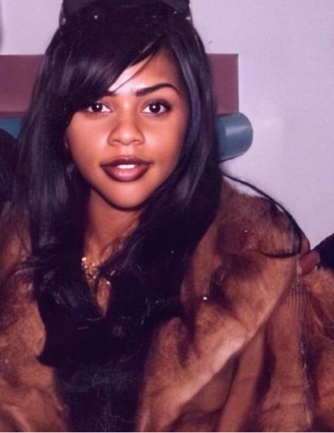 Lil Kim 90s Fashion, Kim 90s, Lil Kim 90s, Lil Kim, Hip Hop And R&b, Black Barbie, Black Culture, 2000s Fashion, Hip Hop Fashion