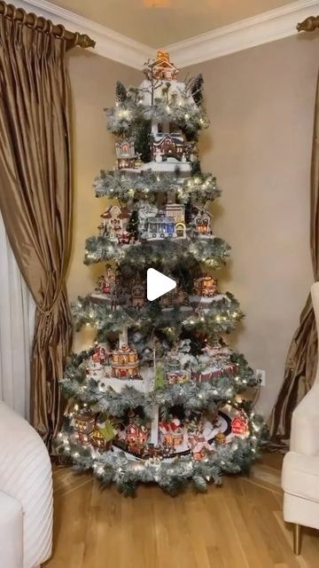 Wheel Christmas Tree, Christmas Tree Village Display, Diy Christmas Village Displays, Christmas Tree Train, Snow Love, Christmas Tree Village, Christmas Village Sets, Snowman Snow, Diy Christmas Village