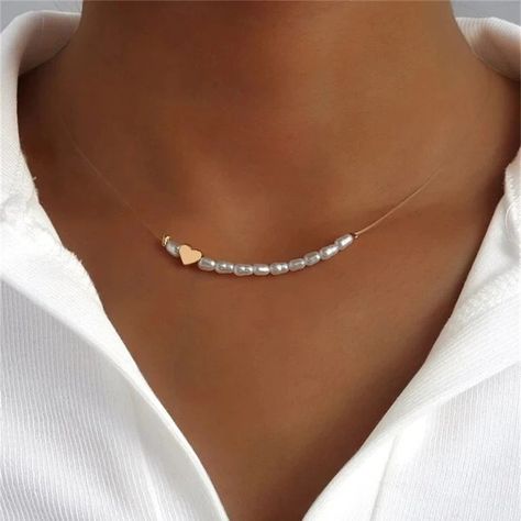 Diy Pearl Necklace Choker, Diy Bead Necklace Ideas, Diy Choker Necklace Tutorials, Pearl Necklace Ideas, Choker Ideas, Transparent Necklace, Invisible Necklace, Diy Pearl Necklace, Diy Necklaces Tutorial