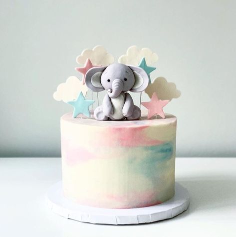 Torturi Baby Shower, Reveal Cake Ideas, Gender Reveal Cake Ideas, Baby Shower Gender Reveal Cake, Baby Reveal Cakes, Baby Shower Cake Designs, Simple Gender Reveal, Gender Reveal Cakes, Gender Reveal Baby Shower Themes