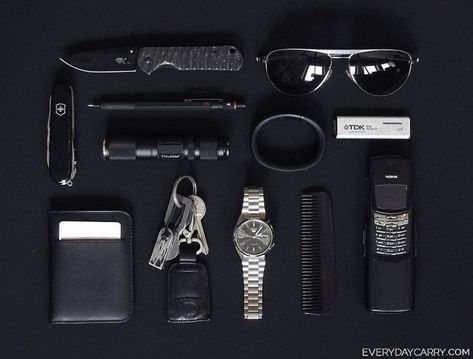 Rotring 600, Edc Essentials, Tactical Life, Edc Bag, Edc Tactical, Pocket Dump, Seiko 5, Mens Gear, Edc Gear