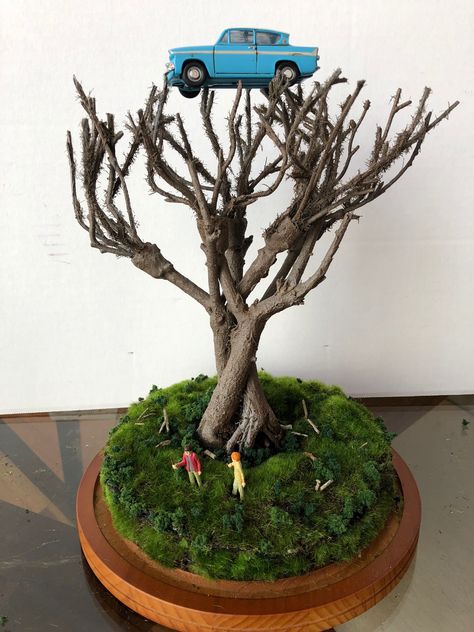 Harry Potter Centerpiece Ideas Diy, Diy Whomping Willow, Whomping Willow Diy, Harry Potter Centerpiece, Harry Potter Centerpiece Ideas, Harry Potter Art Projects, Whomping Willow, Harry Potter Fanları, Dobby Harry