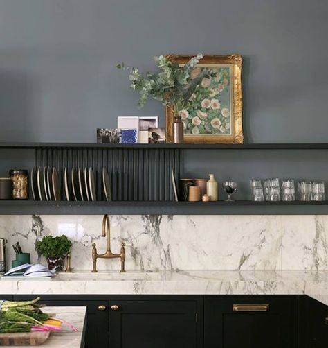 This gorgeous kitchen has Farrow and Ball's DeNimes wall colour with Railings shelving and units. It can be tricky to pull off open shelving in a period space without venturing into a rustic aesthetic but the subtle colour contrast and high marble splashback really give a contemporary edge.⁣ ⁣ #paint #paintedkitchen #kitchenideas #openshelving #farrowandball #denimes #railings #navykitchen Cabinets Handles, Oval Room Blue, Farrow And Ball Paint, Pretty Kitchen, Farrow And Ball, Vent Hood, Home Luxury, Blue Kitchen, Gorgeous Kitchens