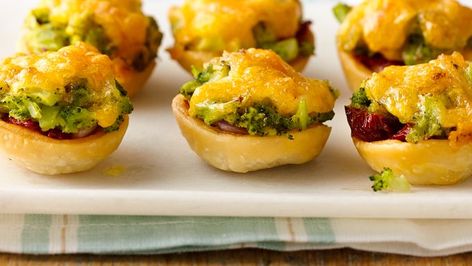 Quick + Easy Pie Crust Appetizer Recipes and Ideas - Pillsbury.com Pie Crust Appetizers, Pillsbury Pie Crust Recipes, Pastry Cups, Mini Pie Crust, Tomato Tart Recipe, Pillsbury Pie Crust, Veggie Bites, Easy Pie Crust, Mini Pie