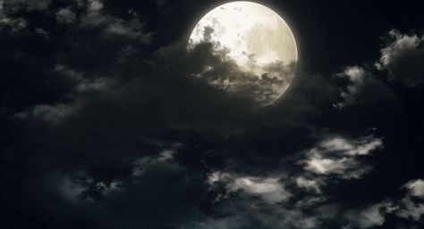 Anime Moon, Night Clouds, Sky Gif, Night Gif, Moon Clouds, Banner Gif, Animation Reference, Art Prints Quotes, Aesthetic Gif