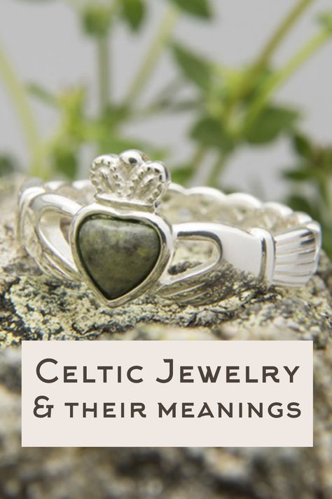 Irish Jewelry Rings, Gaelic Jewelry, Viking Knitting, Celtic Jewellery, Irish Things, Celtic Knot Jewelry, Irish Ring Claddagh, Irish Rings, Celtic Ring