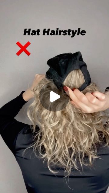 Soulta Beauty® on Instagram: "Struggle with Hat Hairstyles? 

They have a big opening at the back so you can wear a high ponytail 🙌 are satin lined and absorb sweat! 

🩷 @soulta.global freedom cap
Comment Link + your country  to receive the link to the nearest store to you 

#hat
#hatforcurlyhair 
#curlyhaircommunity 
#curlyhairtips" Curly Hair In A Hat, Curly Hair With Cap Hat, Curly Hair In Hat, Hat With Hair Down, Curly Hair With A Hat, How To Wear A Hat With Curly Hair, Ponytail Hat Hairstyles, Curly Hair Baseball Cap Hairstyles, Hat Ponytail Hairstyles