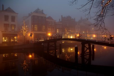 Leiden in the Mist by karstensfotos on Flickr Dark Fall Wallpaper Laptop, Fall Mac Wallpaper, Fall Background Laptop, Laptop Wallpaper Fall, Autumn Aesthetic Wallpaper Laptop, Autumn Laptop Wallpaper, Fall Wallpaper Aesthetic Laptop, Autumn Wallpaper Laptop, Fall Wallpaper Laptop