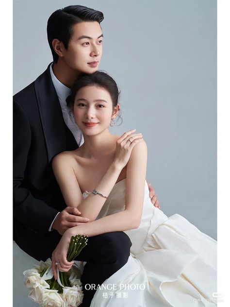 Wedding Studio Poses, Korean Wedding Studio Photoshoot, Wedding Prenup Photoshoot Studio, Wedding Portraits Studio, Wedding Photoshoot In Studio, Korean Style Wedding Photoshoot, Pre Wedding Studio Photoshoot, Prewedding Pose Ideas, Wedding Shoot Studio