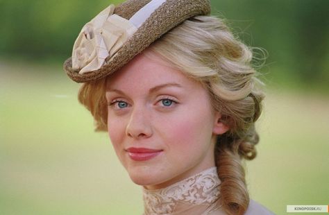 Christina Cole, Victorian Lady, Casino Royale, Light Spring, Historical Characters, Beauty Queens, Celebrities Female, Pretty Woman, Casino