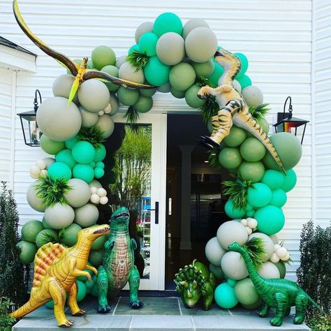 Dinosaur Balloon Pillar, Three Rex Balloon Garland, Dino Balloon Arch, Dinasour Birthday Decorations, Oneasaurus Birthday Party, Dinosaur Balloon Decorations, Dinosaur Backdrop Ideas, Dinosaur Balloon Arch, Dinosaur Balloon Garland