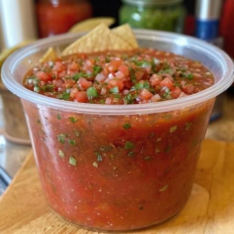 Mrs Wages Salsa Mix Recipe, Tupperware Salsa Recipe, Chevys Salsa Recipe Copycat, Restaurant Style Salsa Pioneer Woman, Mexican Village Salsa Recipe, Grandma Cooking, Food Receipt, Salsa Dip, Best Appetizer Recipes