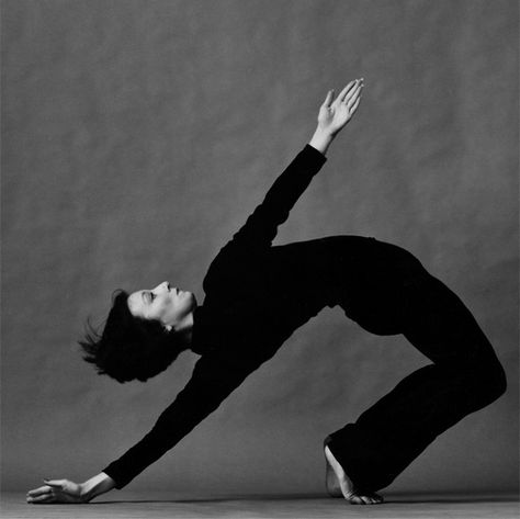 Photographer Peter Hapak Dance Pic, Modern Dancing, Dancing Photography, Dance Photo Shoot, Dance Inspiration, Dance Photography Poses, Dance Images, Swing Dancing, Dance Movement