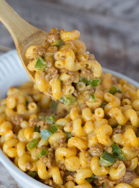 Chorizo mac and cheese is a fun spin on the classic mac and cheese. The spiciness of the chorizo mixed in with the creamy cheese is pasta perfection! Classic Mac And Cheese, Cheese Table, Chorizo Recipes, Table For Two, Mac N Cheese Recipe, Main Dish Recipes, Mac And Cheese, Pasta Dishes, Pasta Recipes