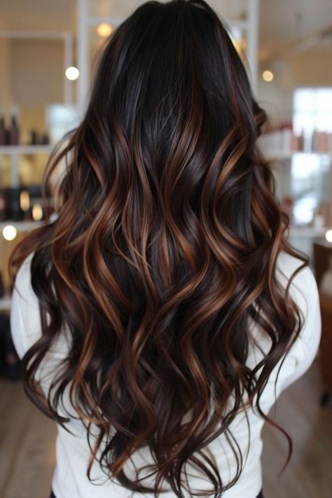 Dark Brown Hair Balayage, Highlights For Dark Brown Hair, Rambut Brunette, Chocolate Brown Hair Color, Brown Hair Looks, Brunette Balayage, Brunette Hair With Highlights, Chocolate Brown Hair, Dark Hair With Highlights