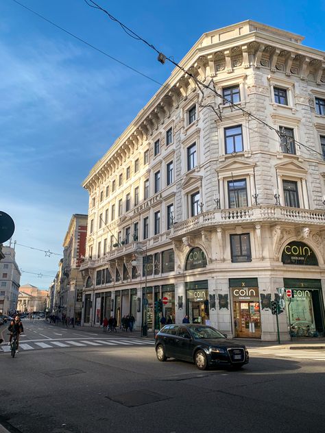 Traveling to Trieste, Italy #trieste #italy #travel #summer #europe #street #building #oldbuilding #visit. #place #aesthetic Trieste Italy Aesthetic, Trieste Aesthetic, Place Aesthetic, Europe Street, Street Building, Trieste Italy, 2023 Travel, Holiday Inspo, Summer Europe