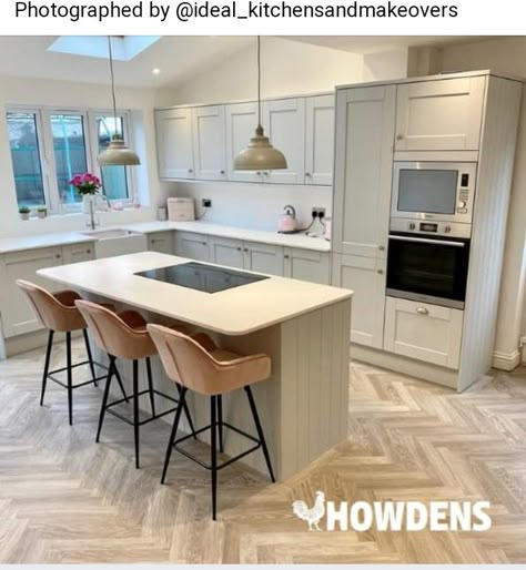 Encased Oven, Kitchen Extension Layout, Small Kitchen Diner, Small Open Plan Kitchens, Microwave Breakfast, Kitchen Refurbishment, Breakfast Chairs, Kitchen Diner Extension, Open Plan Kitchen Dining Living