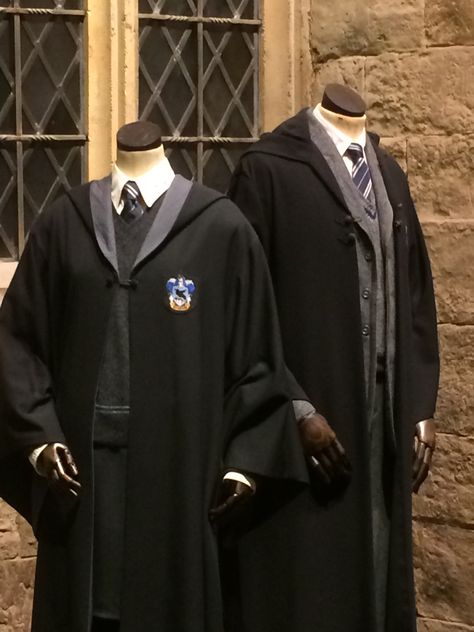 1940s Hogwarts Uniform, Harry Potter Ravenclaw Uniform, Hogwarts Uniform Ravenclaw, Hogwarts School Uniform, Ravenclaw Uniform, Harry Potter Uniform, Gryffindor Uniform, Ravenclaw Outfit, Harry Potter London