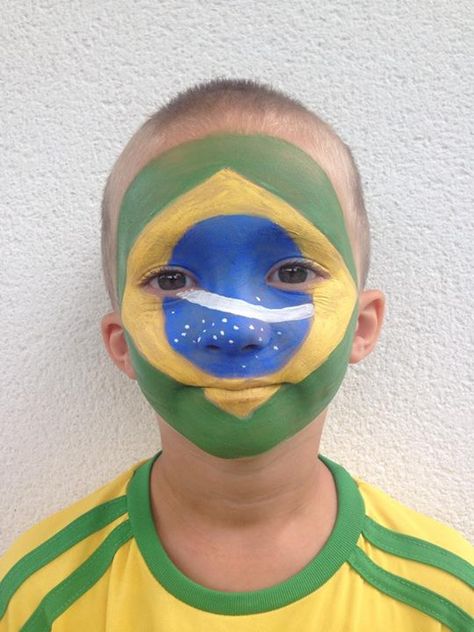 Brazilian Soccer, Brazil Men, Edit Inspiration, Photos Edit, Mechanical Gears, Face Painting Easy, Soccer Fan, Soccer Fans, Male Face