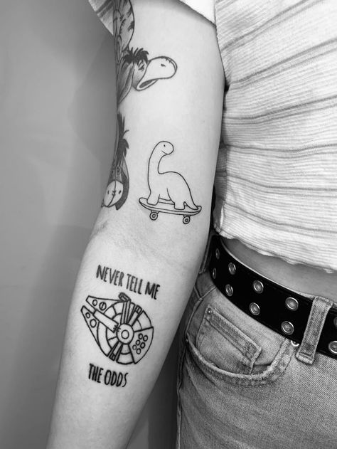 Adorable Tattoos, Remember Tattoo, Skateboard Tattoo, Dinosaur Tattoo, Bestie Tattoo, Dinosaur Tattoos, Tattoo Now, Weird Tattoos, Cool Small Tattoos