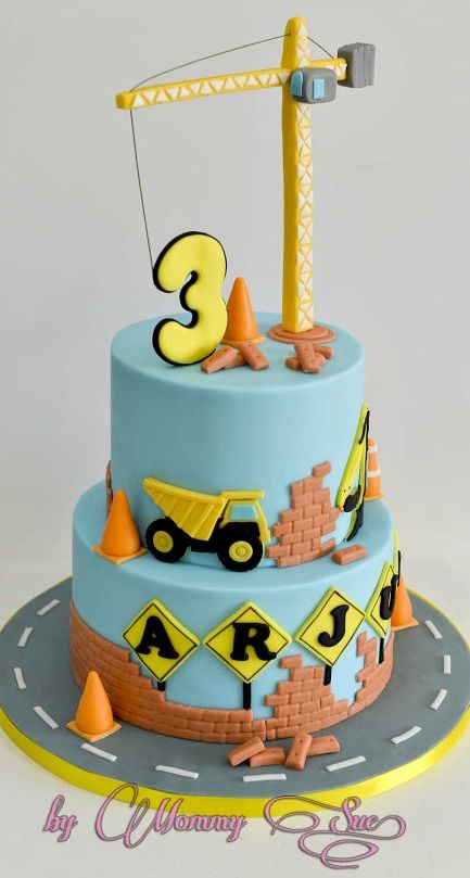 Construction Themed Cake Construction Birthday Cake, Construction Cake, 3rd Birthday Cakes, Construction Theme, Childrens Birthday Cakes, Baby Cakes, Boy Birthday Cake, Novelty Cakes, Construction Vehicles