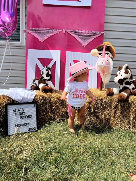 Cowgirl Birthday Party One Year Old, Shania Twain First Birthday Theme, First Birthday Cowgirl Outfit, Cowgirl 1st Birthday Party Outfit, First Rodeo Outfit Girl, Cowgirl First Birthday Pictures, Ain’t My First Rodeo Party Girl, Cowgirl One Year Old Party, My 1st Rodeo Birthday Party Girl