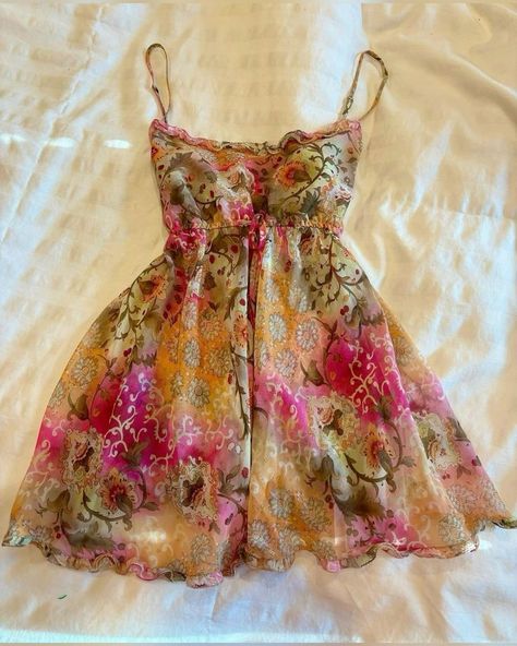 Whimsical Spring Outfits, Occasional Outfits, Cutesy Clothes, Holiday Fits, Boho Whimsical, Dress Business, Fashionable Dresses, Floral Babydoll Dress, 2000s Fashion Outfits