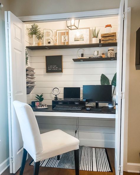 Open Closet Ideas Office, Small Closet With Desk And Clothes, Small Kitchen And Office Combo Ideas, Hall Closet Turned Office, Open Closet Office, Build In Desk In Bedroom, Small Guest Closet Ideas, Small Den Guest Room Combo, Home Office Design Small Spare Room