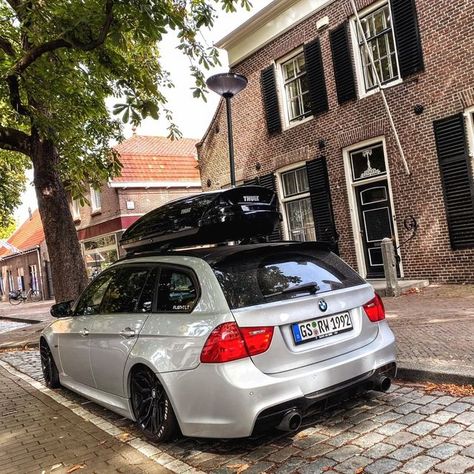 Bmw E91 Touring, Bmw 535, Bmw E91, Serie Bmw, Bmw Wagon, Wagon Cars, Roof Box, Bmw E60, Euro Cars