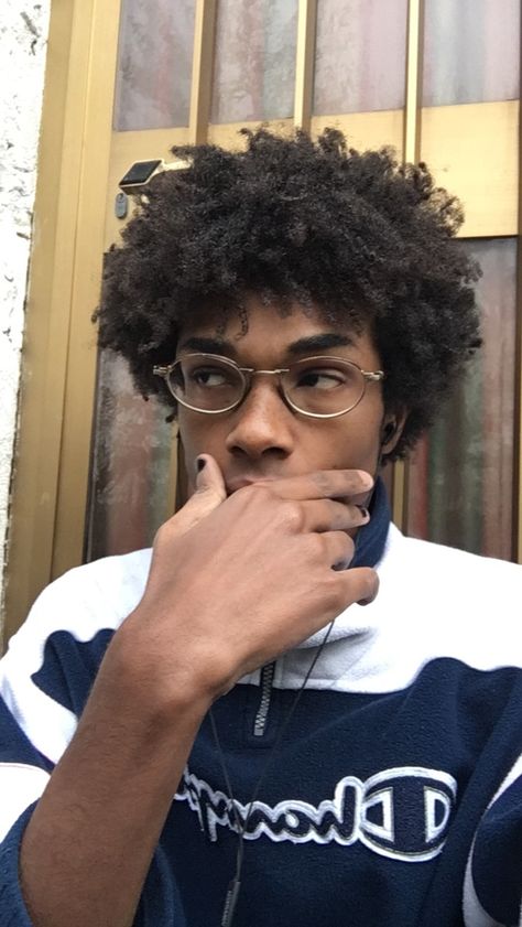 Alt Black Boy, Poc Men, Afro Men, Black Men Hairstyles, Marauders Era, James Potter, Hair Reference, Afro Hairstyles, Look Cool