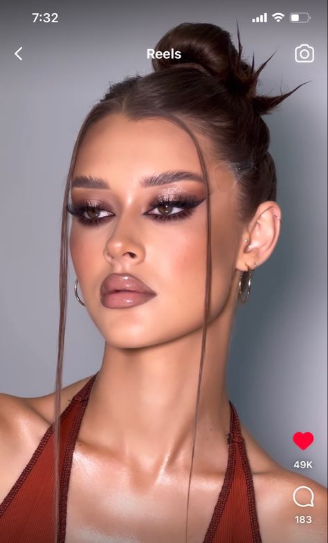 Make Up For Club, Dramatic Makeup Looks Glamour, Smokey Eye Makeup Photoshoot, Siren Smokey Eyes Makeup, Blended Eyeliner, Dramatic Smokey Eye Makeup Black, Smokey Black Cat Eye Makeup, Dark Smokey Cat Eye Makeup, Sultry Eye Makeup