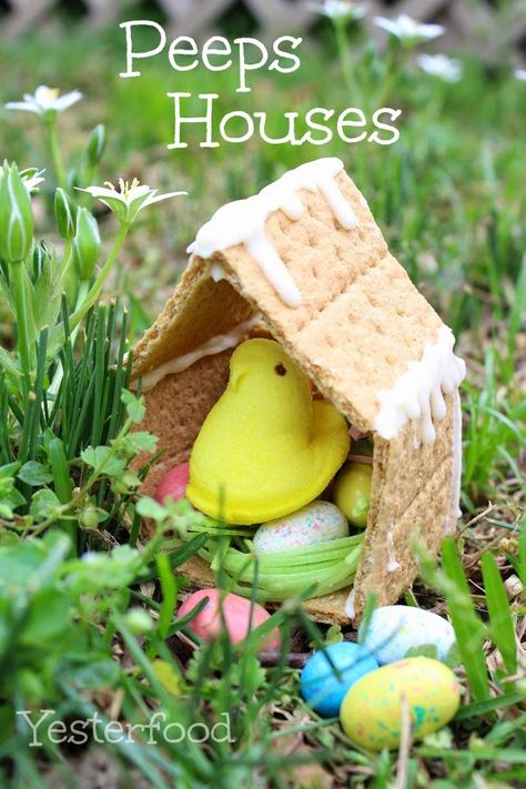 Peep Houses, Peeps Crafts, Peeps Recipes, Easy Easter Treats, Easter Craft Projects, Fun Easter Crafts, Easy Easter Crafts, Easter Projects, Easter Season