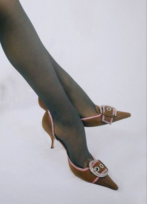 una on X: "prada vintage heels ✧ https://t.co/hBgMVaKVup" / X Prada Heels Aesthetic, Vintage Heels Aesthetic, Prada Heels, Prada Vintage, Heels Aesthetic, Vintage Prada, Guess Heels, Vintage Heels, Shoe Inspo