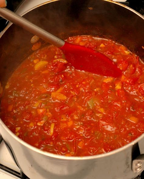 Vegetable Spaghetti Sauce, Veggie Spaghetti Sauce, Veggie Spaghetti, Canned Spaghetti Sauce, Vegetable Spaghetti, Spaghetti Sauce Recipe, Homemade Spaghetti Sauce, Homemade Spaghetti, Garden Vegetable