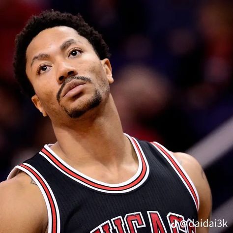 Rose Profile Picture, Rose Profile, Profile Picture Pfp, Derek Rose, Hometown Heroes, Derrick Rose, Basketball Pictures, Kevin Durant, Late Night