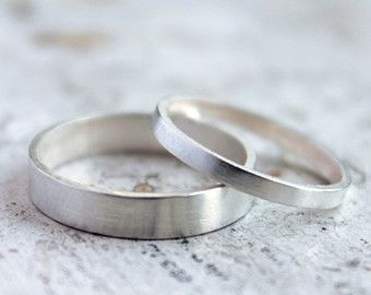 Wedding Rings Simple Silver, Rings Simple Silver, Tiffany Wedding Band, Wedding Rings Sets His And Hers, Wedding Ring Bands Set, Secret Wedding, Ring Bands, Wedding Inspirasi, Silver Wedding Band