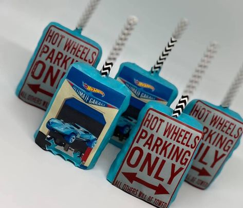 Here's some great inspiration for your next Hot Wheels Tyke! All items created with edible images and are sure to make a statement on your dessert table or to your guest. Hot Wheels Dessert Table, Diva Cupcakes, Diva Cakes, Queen Cakes, Hot Wheels Party, Cake Image, Edible Image Cake, Pretzel Rods, 3d Cakes