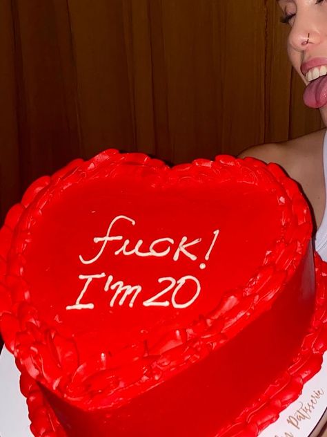 20th Bday Cake Aesthetic, Red 20th Birthday Cake, 21 Cake Aesthetic, Cakes Inspo Aesthetic, Halloween Cakes Aesthetic, 20 Bday Cake Aesthetic, 20th Cake Birthday, Your 20 Birthday Cake, 20 Cakes Birthday