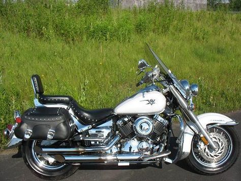 2004 Yamaha V Star 650 Silverado Star Motorcycles, Harley Davidson Wallpaper, Yamaha Virago, Yamaha V Star, Cool Old Cars, Motorcycle Clothing, Power Bike, Harley Davidson Logo, Yamaha Motorcycle