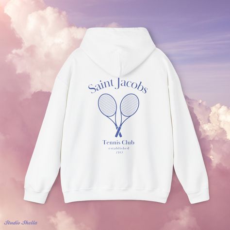 Tennis Club Sweater, Country Club Hoodie, Unisex Sports Hoodie, Athletic Sweatshirt, Swiss Old Money Athletic Outfit, Monaco Tennis Club Sweater, Fashion Trend 2024, Streetwear Outfit NEW: A perfect favorite piece is this classic hoodie in a sporty tennis club design. Plus: The inner lining is roughened and cuddly soft. Details: ❤ Colorful back print and small front print ❤ Unisex - for everybody :) ❤ attached kangaroo pocket ❤ no side seams ❤ double hood ❤ classic cut Material: 50% cotton, 50% Old Money Athletic, Old Money Hoodie, Sporty Hoodie, Athletic Outfit, Sweatshirt Aesthetic, Tennis Club, Athletic Sweatshirts, Tennis Clubs, Cozy Hoodie