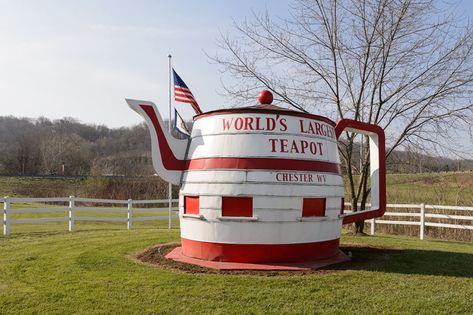 These 12 Unique Attractions In West Virginia Will Leave You Asking... What?1 Whimsical Sculpture, West Virginia Vacation, Green Bank, West Virginia Travel, Virginia Vacation, Mountain Mama, New River Gorge, Virginia Travel, Point Pleasant